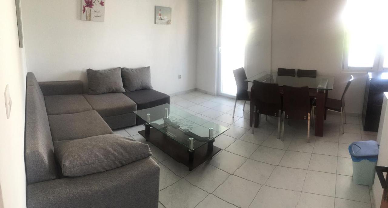 Apartmani Nerko Pag Town Exterior foto