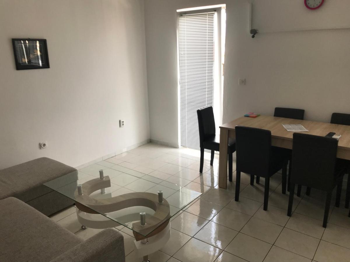 Apartmani Nerko Pag Town Exterior foto