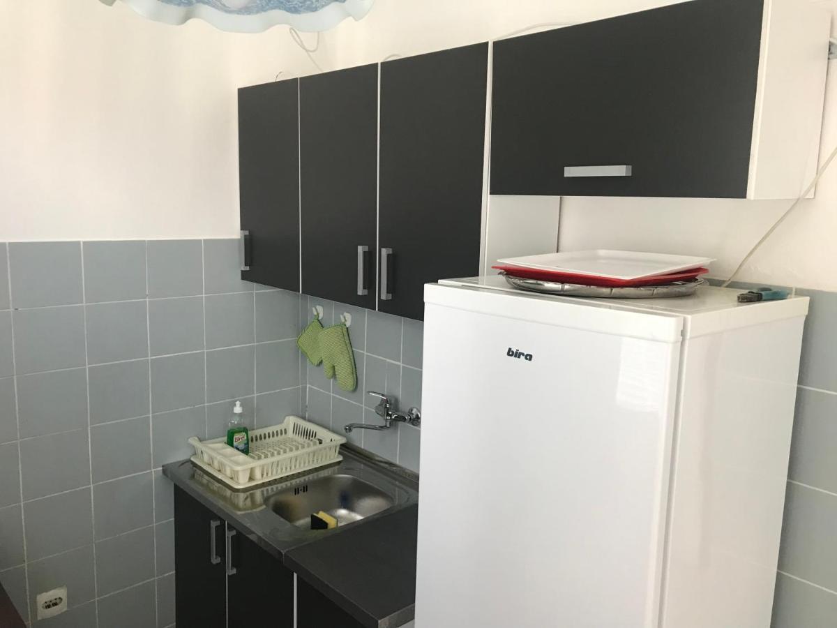 Apartmani Nerko Pag Town Exterior foto